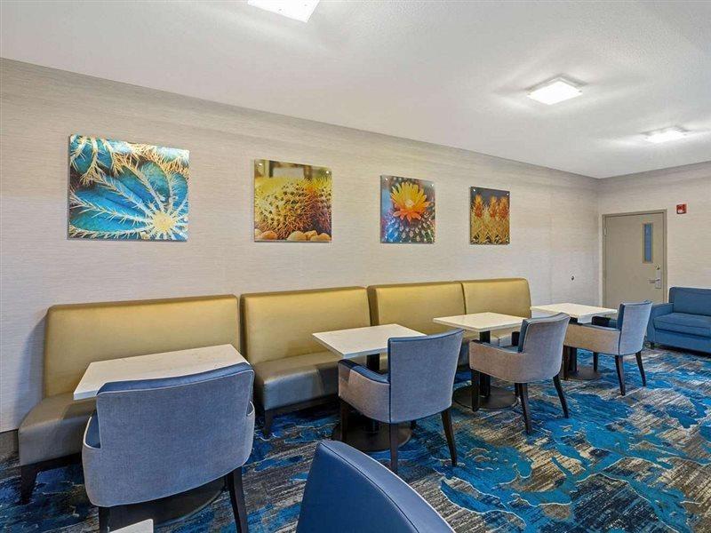 La Quinta By Wyndham Phoenix I-10 West Exterior photo
