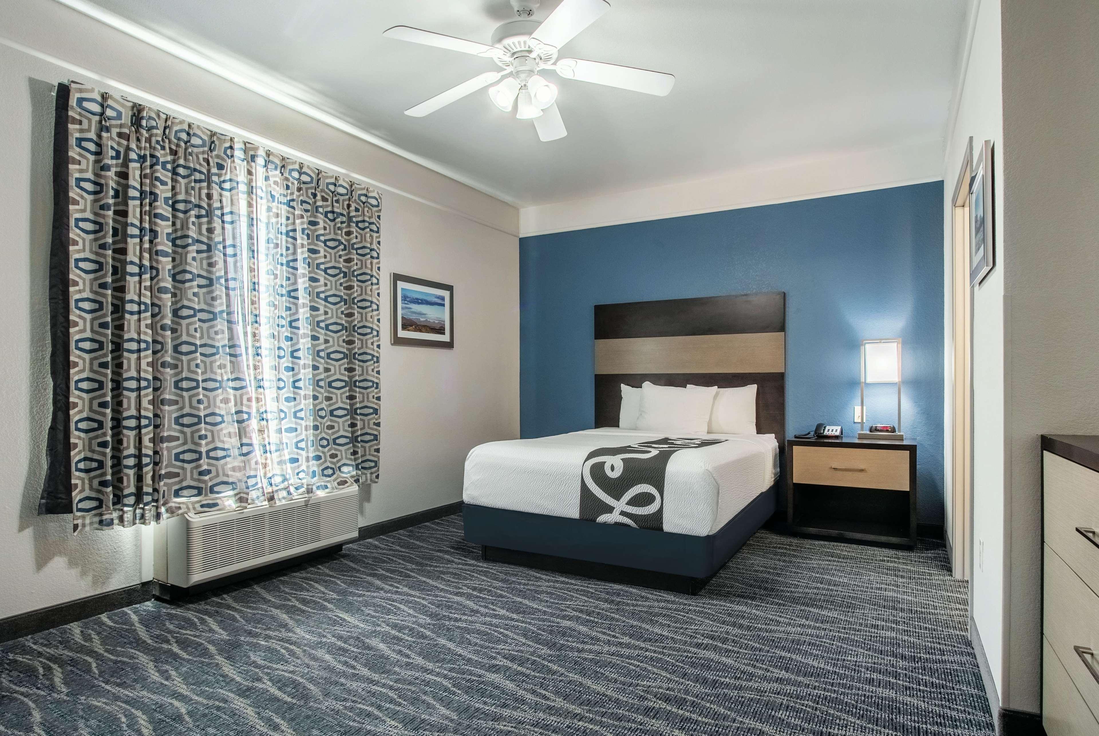 La Quinta By Wyndham Phoenix I-10 West Exterior photo