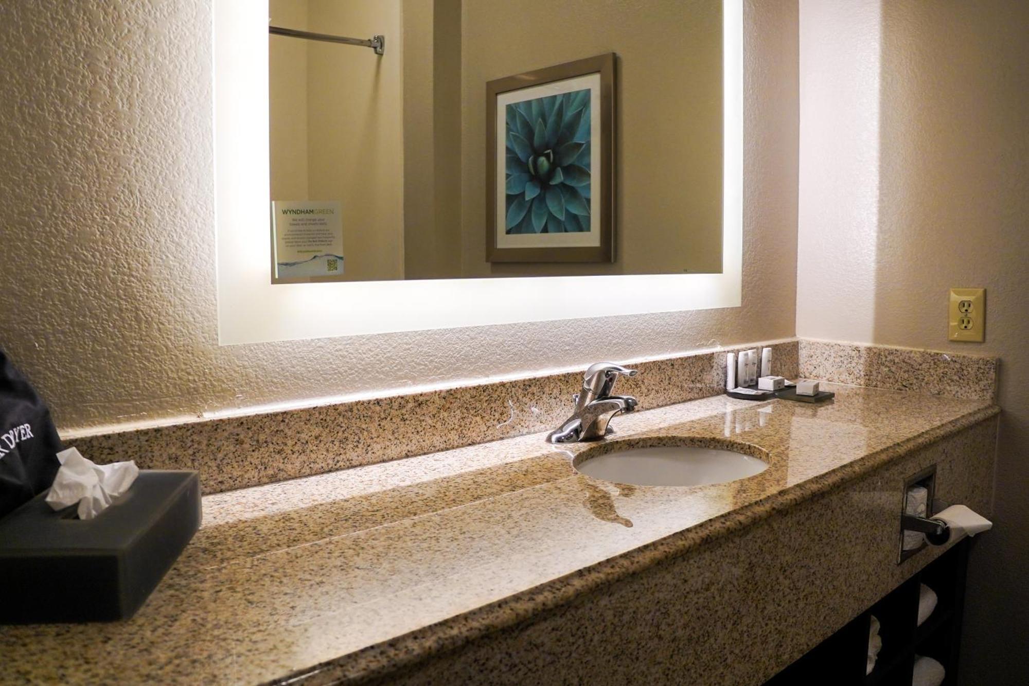 La Quinta By Wyndham Phoenix I-10 West Exterior photo