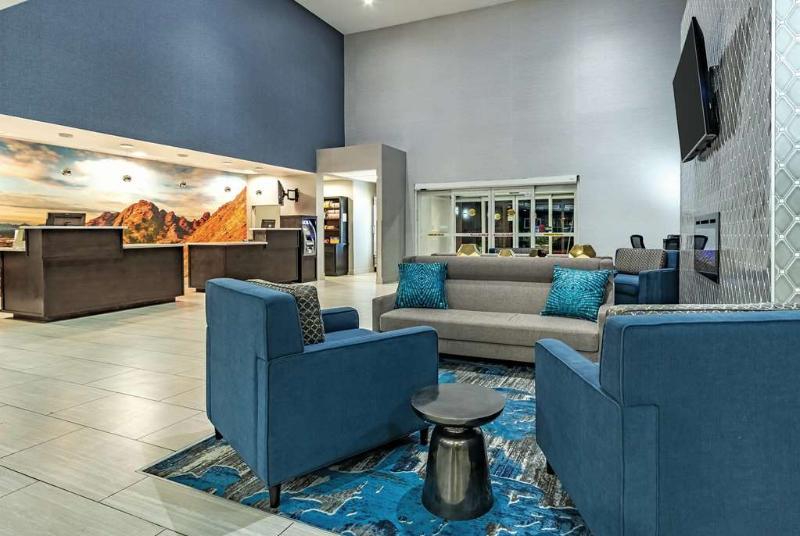 La Quinta By Wyndham Phoenix I-10 West Exterior photo
